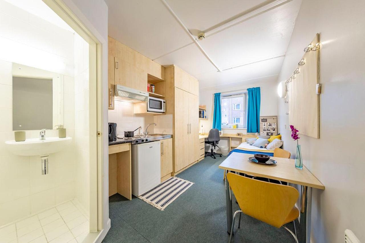 Broadgate Park Beeston Nottingham Apartment Exterior photo