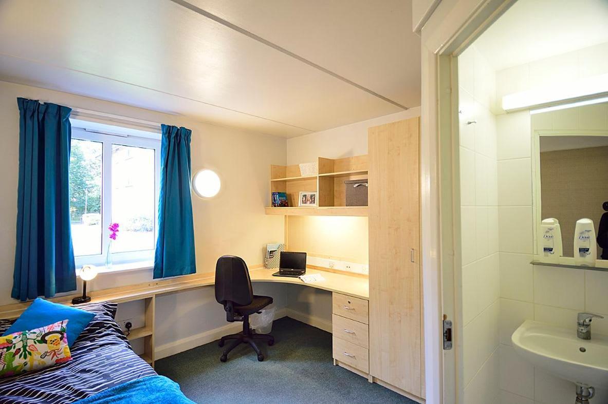 Broadgate Park Beeston Nottingham Apartment Exterior photo