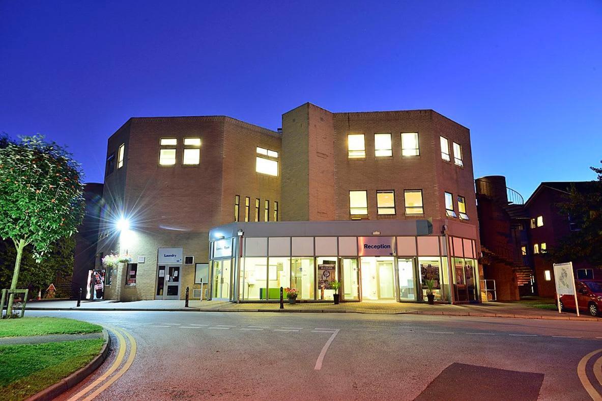 Broadgate Park Beeston Nottingham Apartment Exterior photo